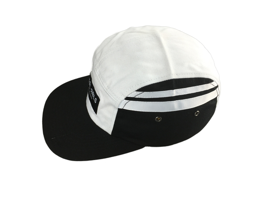 Fashionable 5 Panel Camp Caps With Flat PU Visor And Woven Label Logo