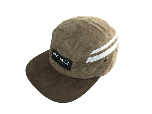 Fashionable 5 Panel Camp Caps With Flat PU Visor And Woven Label Logo